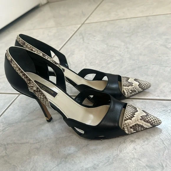 Louis Vuitton Heels - Picture 1 of 4